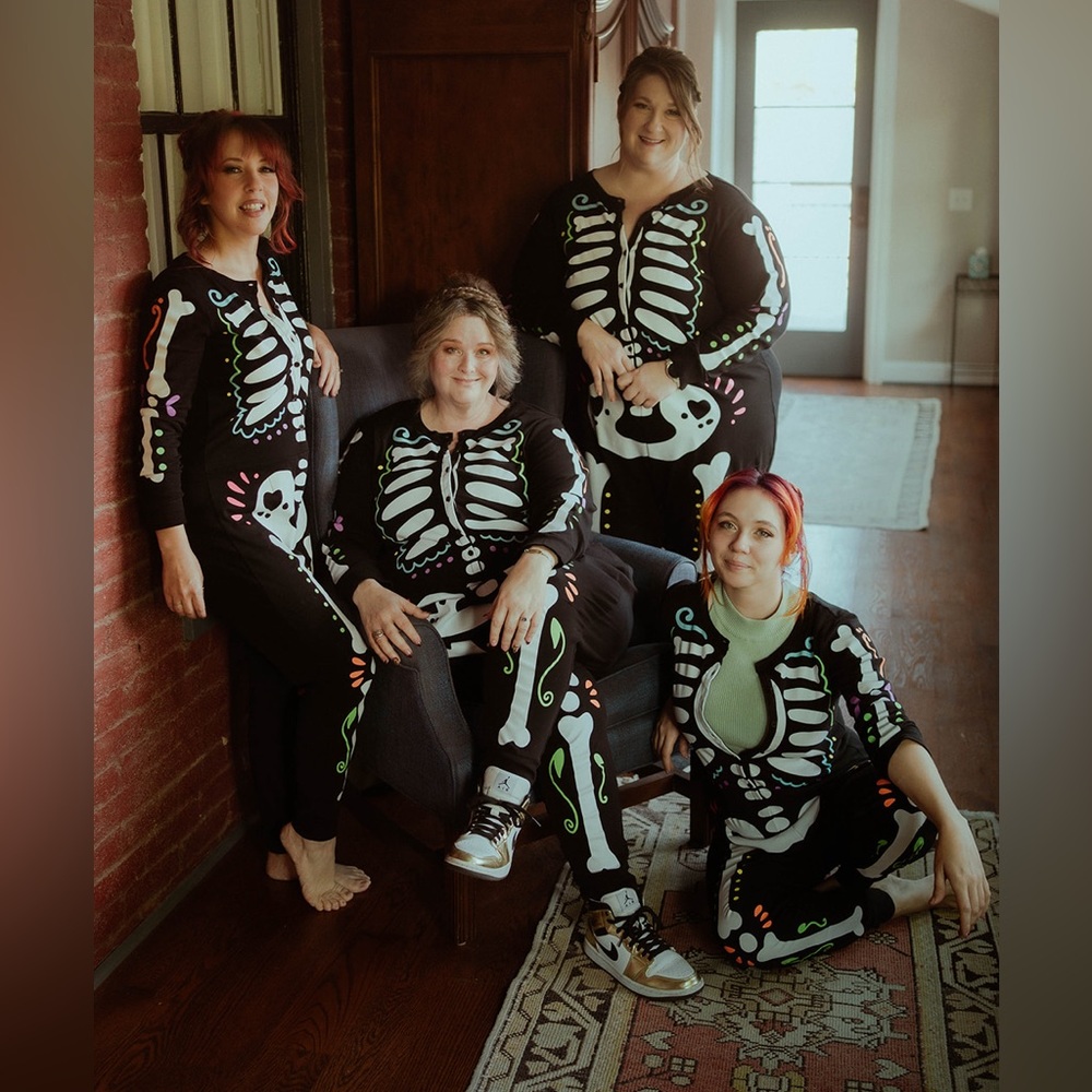 Old Navy Plus Day of The Dead Onesie Pajamas Skeleton Halloween